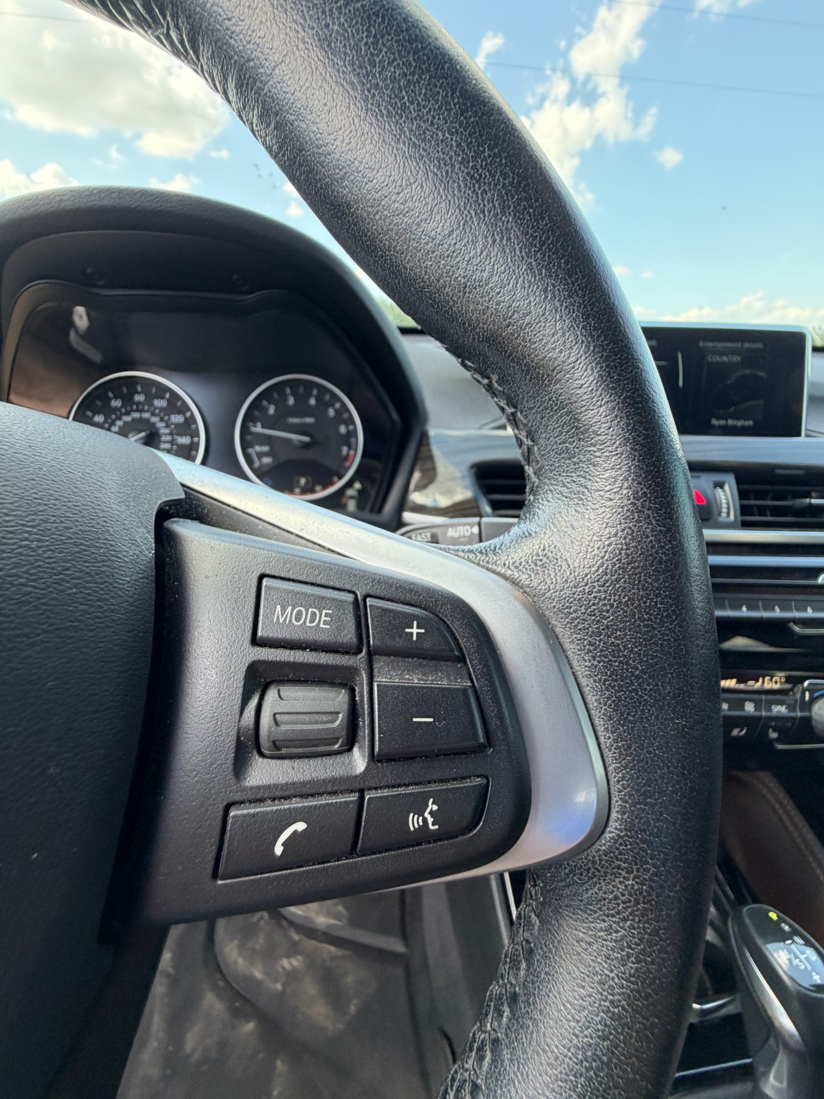 2017 BMW X1 28i - Photo 26